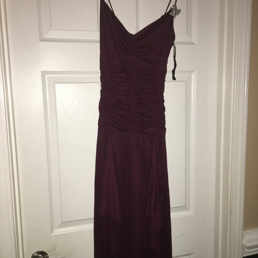 Trixxi burgundy evening dress tattered on the bottom & ruched at the top M NWOT